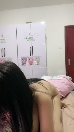 极品酒杯腿新人下海！【掌管性感】这美腿我能玩一年！ 截图7