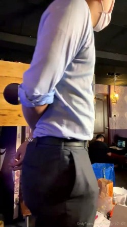 泡良大神性爱救火队「偷妳Tony」OF日常约炮露脸私拍 众多良家学生模特网红拜倒在炮王牛仔裤下 截图3