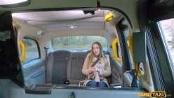 FakeTaxi.26.02.23.Priscila.Belini.XXX.1080p.MP4-WRB[XC] 截图9