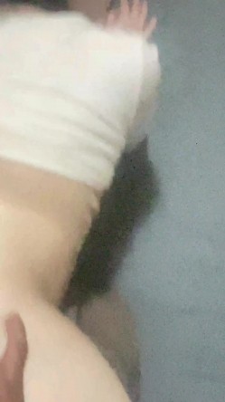 极品大奶少妇和男上司酒店露脸偷情 截图6
