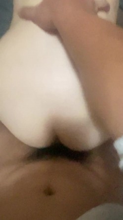 极品大奶少妇和男上司酒店露脸偷情 截图8