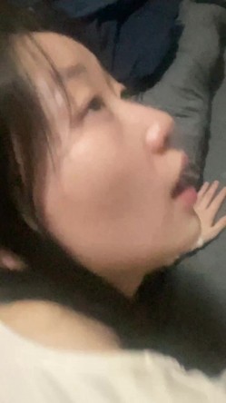 极品大奶少妇和男上司酒店露脸偷情 截图16