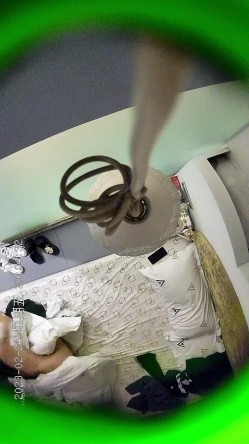 目前酒店偷拍到最漂亮的妹子之一，男生是校草，女生是校花 截图4