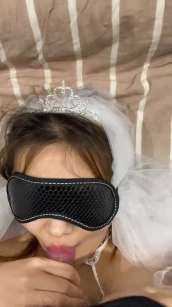 【重磅福利】全网稀缺资源 ️最新高端淫妻私密群内部福利 人前女神 人后母狗 淫乱女神篇 截图16