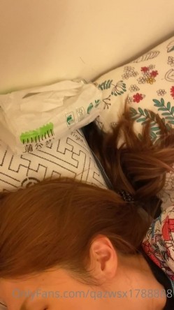 妻妈咪孕妇，实际上是个纹身打舌钉的骚逼少妇「qazwsx1788888」OF大尺度露脸私拍 截图3