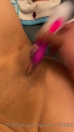 妻妈咪孕妇，实际上是个纹身打舌钉的骚逼少妇「qazwsx1788888」OF大尺度露脸私拍 截图16