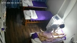 新流出 ️【破解摄像头】 ️美容院高质量少妇小姐姐全身刮毛 截图1