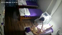 新流出 ️【破解摄像头】 ️美容院高质量少妇小姐姐全身刮毛 截图9