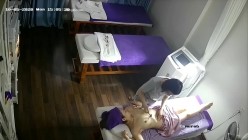 新流出 ️【破解摄像头】 ️美容院高质量少妇小姐姐全身刮毛 截图14