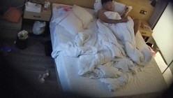 极品反差婊眼镜学妹被男友调教的像一只得心应手的小母狗各种换装毒龙高技术套鸡巴 截图7