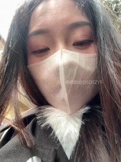 ️女大露出【Xixi-Gala】清纯样貌女大学生 私下兼职黄播 户外公园 咖啡厅 真实漏出 截图16
