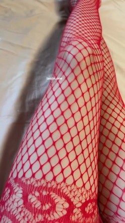 【快手泄密】33岁黑龙江极品少妇【昕洋】短发气质良家人妻，老A8中的极品，给金主发的自慰小视频！ 截图3