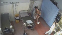 稀有黑客破解医院妇产科监控摄像头完美正面角度高清偷拍几个孕妇 最美年轻孕妇 阴蒂清晰可见 截图7