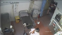 稀有黑客破解医院妇产科监控摄像头完美正面角度高清偷拍几个孕妇 最美年轻孕妇 阴蒂清晰可见 截图13