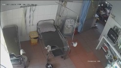 稀有黑客破解医院妇产科监控摄像头完美正面角度高清偷拍几个孕妇 最美年轻孕妇 阴蒂清晰可见 截图16