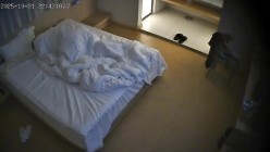 性饥渴气质少妇开好房等健壮男同事过来偷情各种姿势把他操爽了 截图6