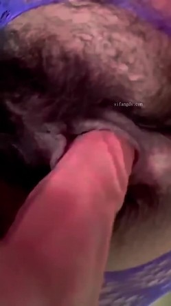 极品少妇【于掌柜】逼毛好长，性欲旺盛，好身材大长腿，道具自慰高潮，健身反差婊，熟女控不可错过 截图2