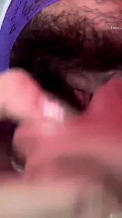 极品少妇【于掌柜】逼毛好长，性欲旺盛，好身材大长腿，道具自慰高潮，健身反差婊，熟女控不可错过 截图9