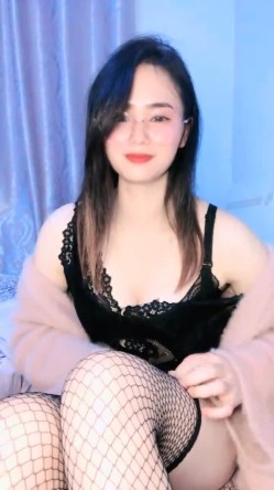 核弹！极品骚娘们【冷艳小妈】道具自慰~骚的很！西装黑丝，知性丽人，赞 截图10