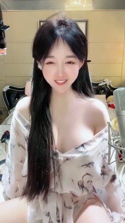 国风汉服女神！美翻了 【小宝儿】仙气飘飘 道具自慰高潮 截图4