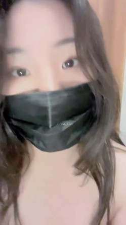 新人在校女大学生下海【猫奴111222】夹乳~道具自慰流白浆~ 截图3