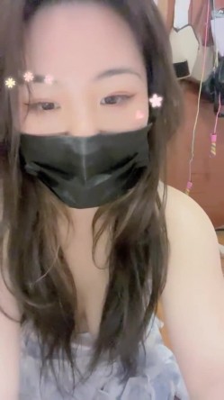 新人在校女大学生下海【猫奴111222】夹乳~道具自慰流白浆~ 截图14