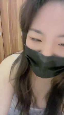 新人在校女大学生下海【猫奴111222】夹乳~道具自慰流白浆~ 截图15