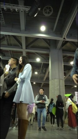 大神旅游景区一路走一路抄底众多的美女少妇眼界大开 截图15