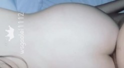 绿帽博主【大熊猫】，经常跟粉丝一起3P4P两女友，几个人一起开淫乱派对 截图1