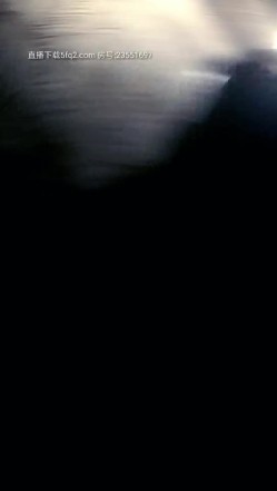 银行小姐姐深夜最激情的户外，车内车外各种玩弄放得开，激情的口活风骚的大屁股各种姿势爆草抽插，口爆 截图12