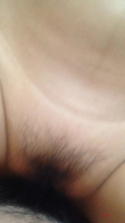 技校极品巨乳学生妹与校内同学恋爱同居自拍各种不健康视频年纪轻轻就这么会玩更牛逼的是在教室内口交 截图13