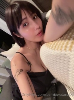 天然巨乳女神，号称第一美臀【渡辺万美】视图福利，一对车大灯又软又弹 截图3