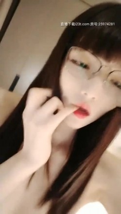 大二学妹吞精眼镜红唇骚女勾搭啪啪，口交后入抽插猛操上位骑乘呻吟娇喘 截图4