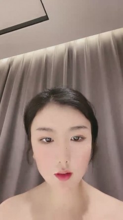 新人下海！大奶网红女神！性感情趣内衣，翘起肥臀求操，骑乘位操多毛骚穴，操的奶子直晃 截图14