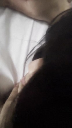清纯大奶子，乐队美少女露脸性爱自拍，脸穴同框中出内射 截图10