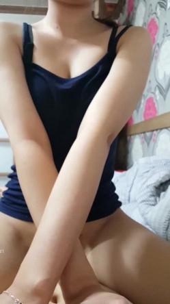 【极品高端泄密】同居两年半反差女友爆出大量私密照片和性爱视频流出 速插浪穴冒白浆 高清私拍206P 高清720P原版 截图4