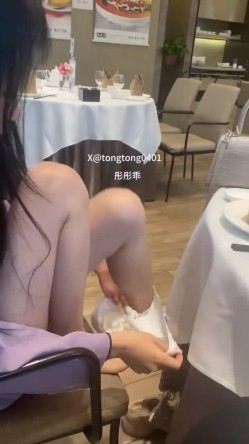 天生婊子爱露出爱调教人妻母狗「彤彤乖」全量推特资源 绿帽鞭打媚药角色扮演 截图7