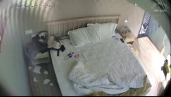 上帝视角 这么漂亮的女人 男人让她含了半个小时屌才开操 长腿黑丝怎么都玩不够 内射更是好享受 截图7