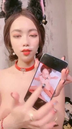 美乳蜜桃臀~无套约啪~白浆滚滚流~~！极品大胸，和男友啪啪无套内射，骚逼太给力~！ 截图14