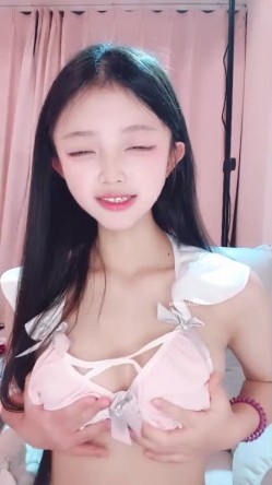 甜美校花【小奈美美】顶级裸舞~上帝视角~掰穴道具~爽 截图6