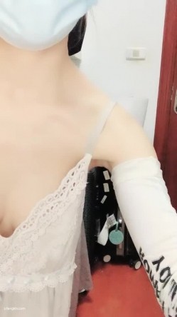 颜值清秀女神，【咬掉樱桃】傲人身材爱，御姐界年度天花板，骚气逼人，美艳动人，看一眼就忘不掉的类 截图13