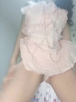 露脸才是王道！高颜长腿极品身材外围绿茶婊【琳琳子】福利~洗澡紫薇足交啪啪你的女神有钱人的母狗 截图13