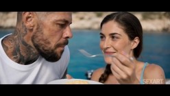 SexArt.26.09.09.rhiannon.ryder.on.the.waves.1080p.mp4 截图3