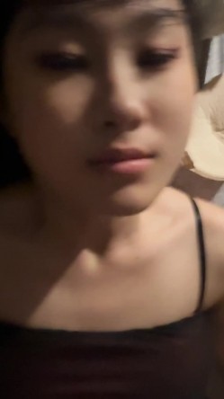 【前男友泄露】青岛G杯露脸巨乳女大学生，与男友自拍性爱视频流出 截图1