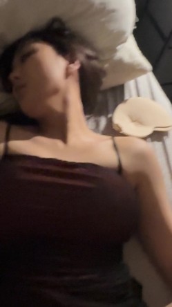 【前男友泄露】青岛G杯露脸巨乳女大学生，与男友自拍性爱视频流出 截图14