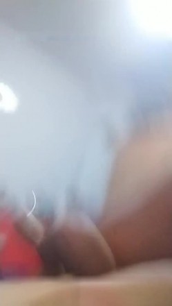 颜值不错美少妇居家夫妻啪啪 后入大力猛操洗澡换上情趣旗袍再来一炮 截图3