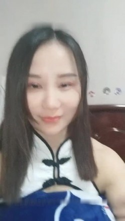 颜值不错美少妇居家夫妻啪啪 后入大力猛操洗澡换上情趣旗袍再来一炮 截图7