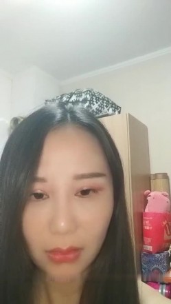颜值不错美少妇居家夫妻啪啪 后入大力猛操洗澡换上情趣旗袍再来一炮 截图12