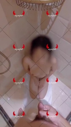 极品颜值女神【mympet】最新露出 啪啪福利，你眼中高高在上的女神在富人眼中只是一只母狗精盆！ 截图1