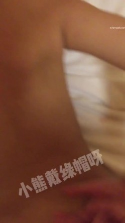 绿帽博主，【小熊戴绿帽呀】约大学生单男酒店爆肏气质女友，全程对白直接无套内射 截图4